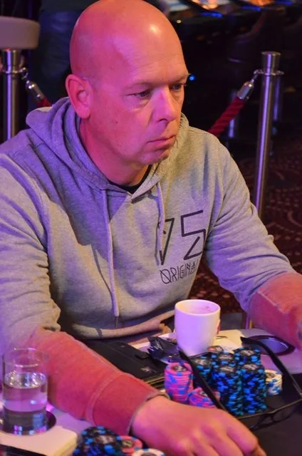 Peter Vreugdenhil | 2016/04 - Enschede Poker Series - €500 NLH Main Event 